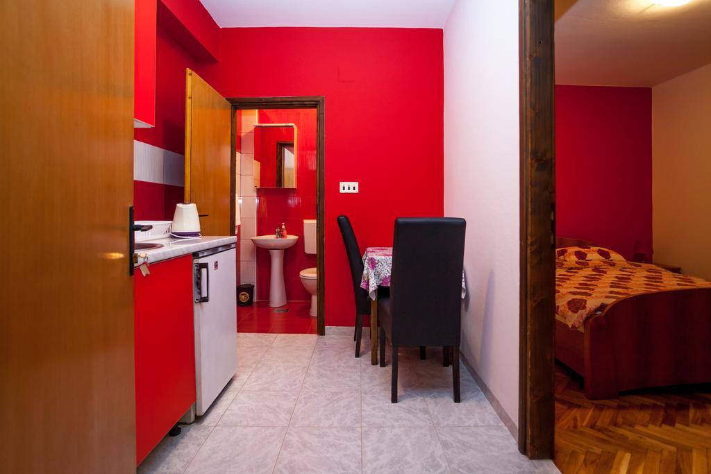 Apartments Ratkovic Tivat Pokoj fotografie
