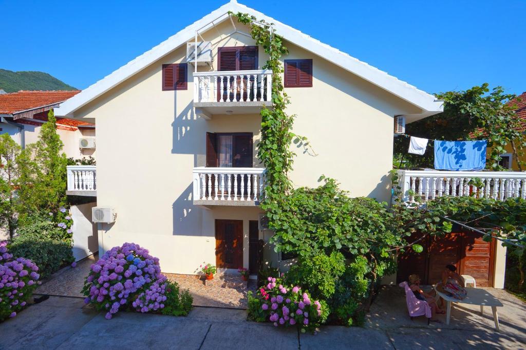 Apartments Ratkovic Tivat Pokoj fotografie